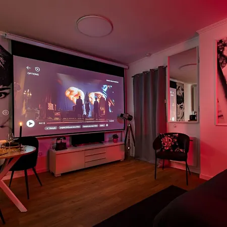 Le Cin Et Chic Videoprojecteur Popcorn Netflix Apartment Saint-Etienne (Loire)