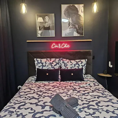 Le Cin Et Chic Videoprojecteur Popcorn Netflix Apartment *