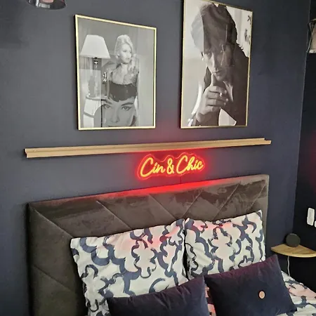 Apartment Le Cin Et Chic Videoprojecteur Popcorn Netflix *
