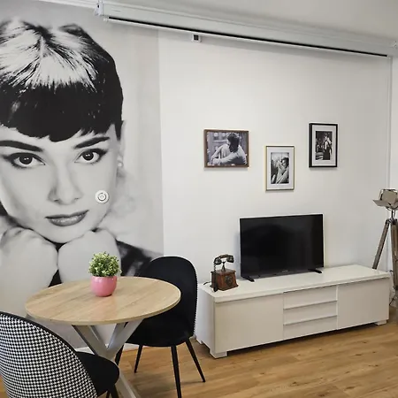 Le Cin Et Chic Videoprojecteur Popcorn Netflix Apartment Saint-Etienne (Loire)